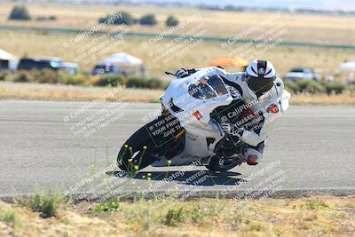 media/Oct-15-2023-TrackXperience (Sun) [[85198ff50b]]/Group 3/session 4 turn 3/